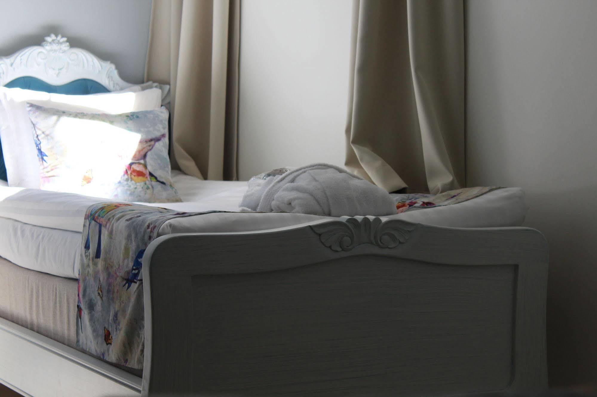 Brook Hotels Arlanda Rosersberg ภายนอก รูปภาพ