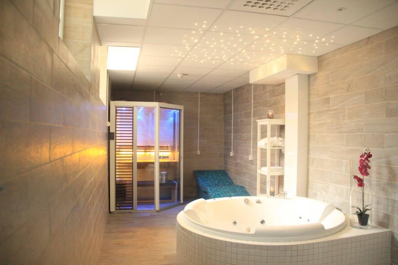 Brook Hotels Arlanda Rosersberg ภายนอก รูปภาพ