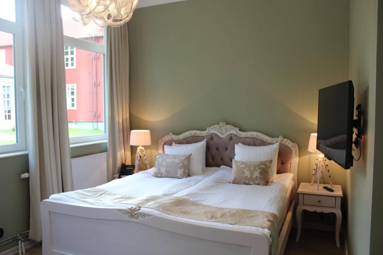 Brook Hotels Arlanda Rosersberg ภายนอก รูปภาพ
